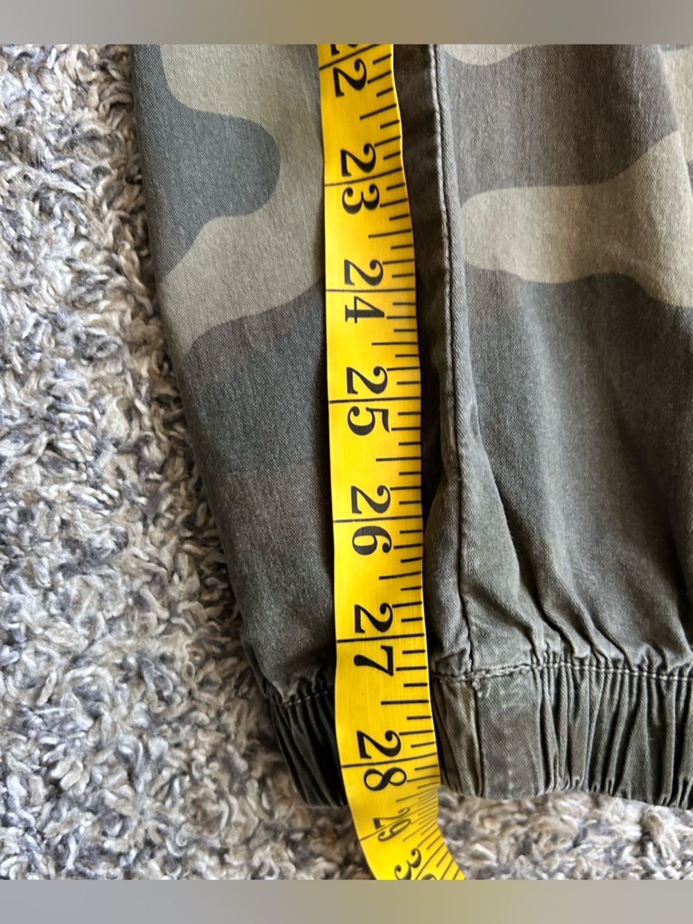 American Eagle Camo Cargo Joggers Women’s size 0 Regular - Picture 7 of 7